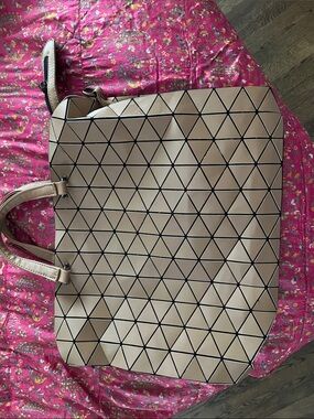 Bao bao Geometric Beige Tote Bag - Modern Women's Shoulder Bag final sale
